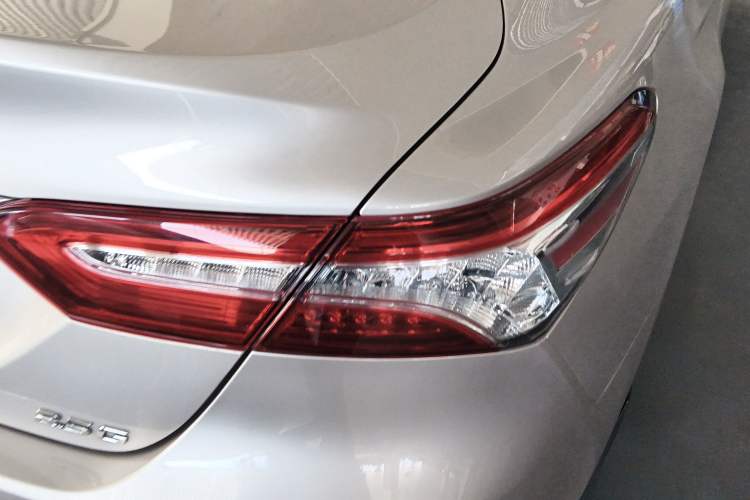 Used Toyota Camry 2021 2.5G Luxury Edition Right Rear Taillight