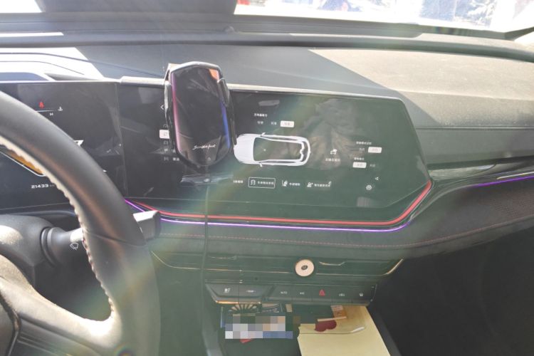 Used CHANGAN OSHAN X5 PLUS 2023 Revised Version 1.5T DCT Navigation Edition
