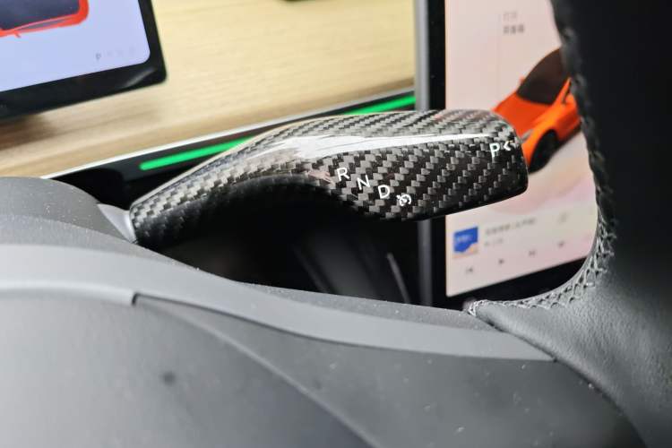 Used Tesla Model Y 2022 Revised Version Rear-Wheel Drive Gear Lever