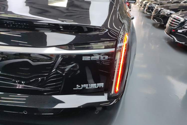 Used Cadillac CT6 2023 28T Luxury Version Right Rear Taillight