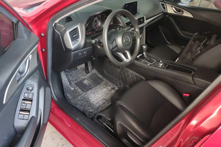 Used Mazda Mazda 3 Axela 2017 Sedan 1.5L Automatic Luxury Model Emission Standard China V