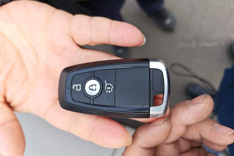 Used Ford Explorer 2023 EcoBoost 285 Four-Wheel Drive Titanium Edition 6 Seats
