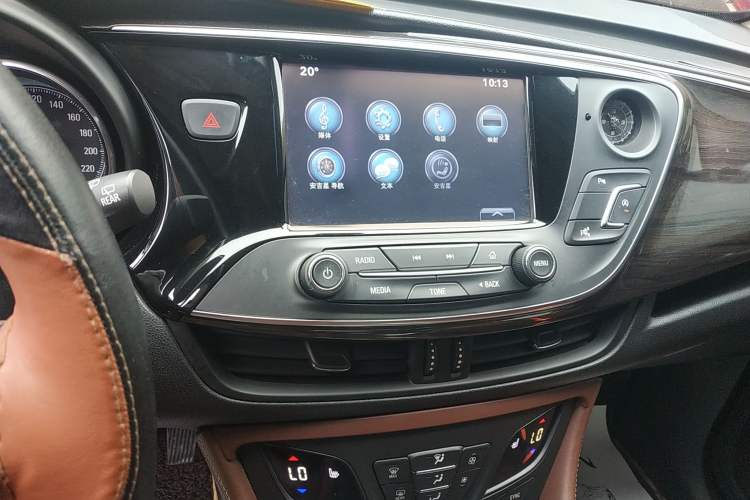 Used Buick Envision 2017 20T Two-Wheel Drive Luxury Model