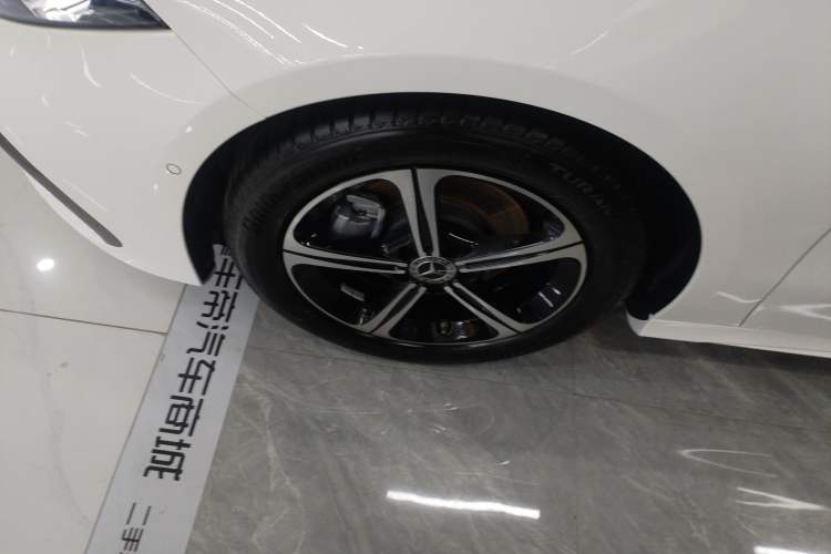 Used Mercedes-Benz A-Class 2025 A 200 L Fashion Model Exterior 4