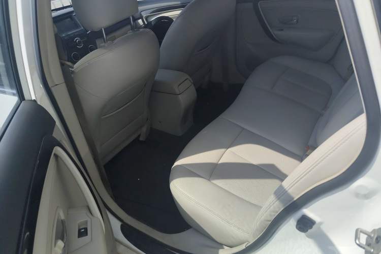 Used Dongfeng Aeolus A60 2016 1.5L Manual Luxury Version
