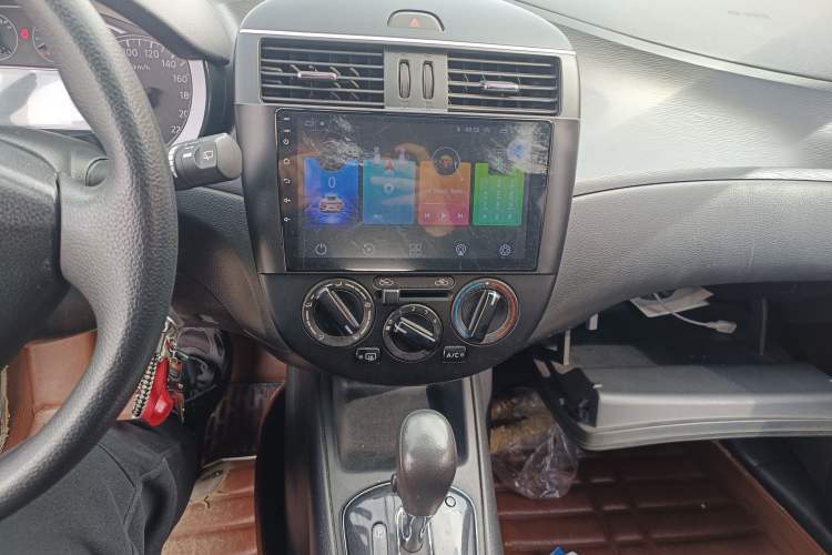 Used Nissan Tiida 2014 1.6L CVT Comfort Model
