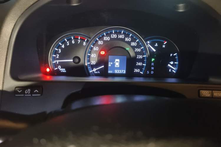 Used Toyota Crown 2012 2.5L Royal Leather Edition
