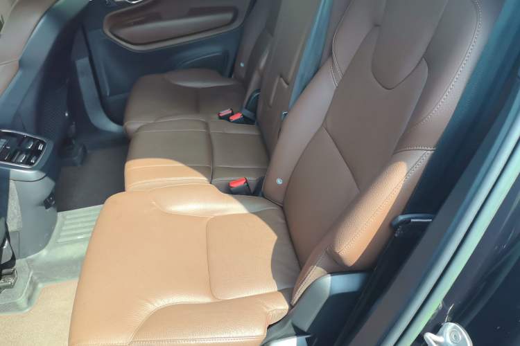 Used Volvo XC90 2023 B6 Zhiyi Luxury Edition 7-Seater
