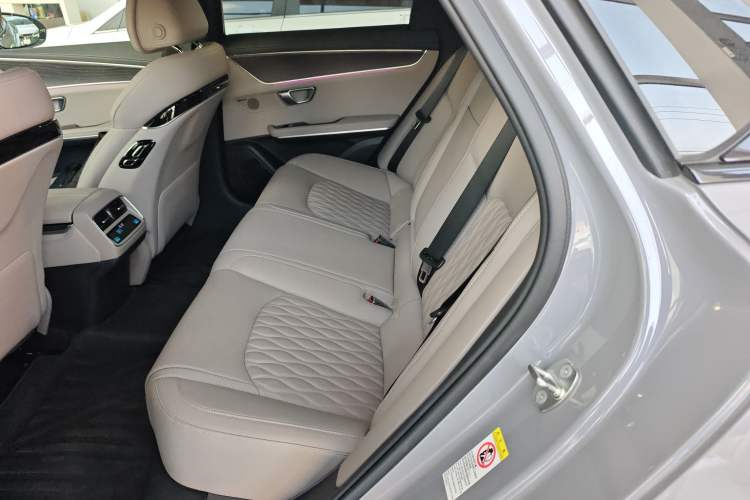 Used BYD Han 2025 DM-i Intelligent Driving Edition 125KM LiDAR Flagship Model