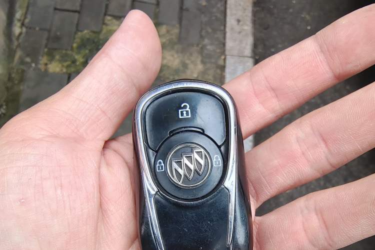 Used Buick GL6 2018 18T 6-Seater Prestige Model Vehicle Key