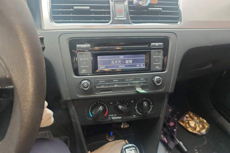 Used Skoda Rapid Spaceback 2016 1.6L Automatic Chuanxing Edition
