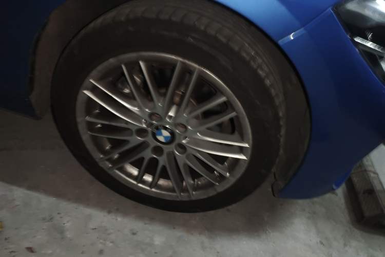 Used BMW 1 Series 2018 120i M Sport Package Right Front Wheel Hub