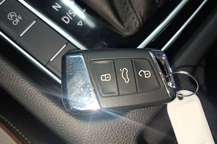 Used Volkswagen Magotan 2023 2 Million Units Commemorative Edition 330TSI DSG Luxury Version
