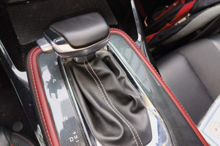 Used CHANGAN OSHAN X5 2021 Revised Version 1.5T DCT Luxury Edition Gear Lever