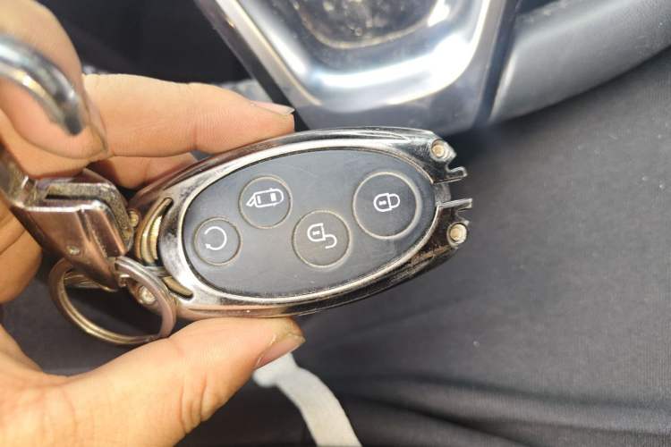 Used BYD Song MAX 2017 1.5T Automatic Smart Connect Elite 7-Seater
