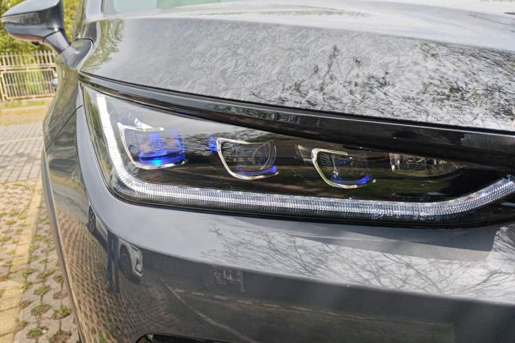 Used BYD Tang New Energy 2021 DM 2.0T Four-Wheel Drive High-Performance Luxury Model Right Front Headlight