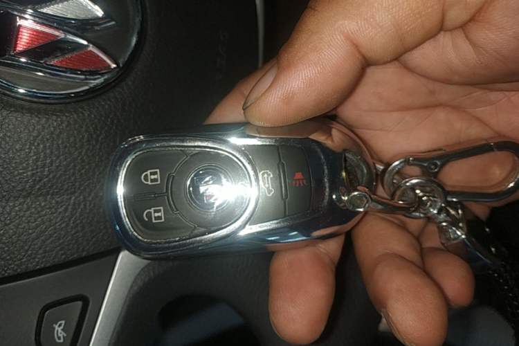 Used Buick GL8 2023 Land Executive Class Smart Enjoyment Model
