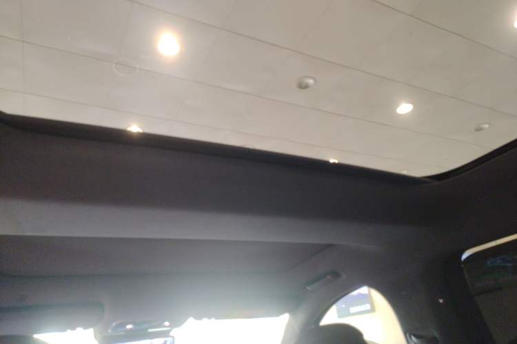 Used Hima AITO M8 2025 Model Pure Electric Max+ Five-Seat Long-Range Version
