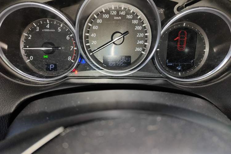 Used Mazda CX-5 2013 2.5L Automatic 4x4 Flagship Edition Odometer Close Up