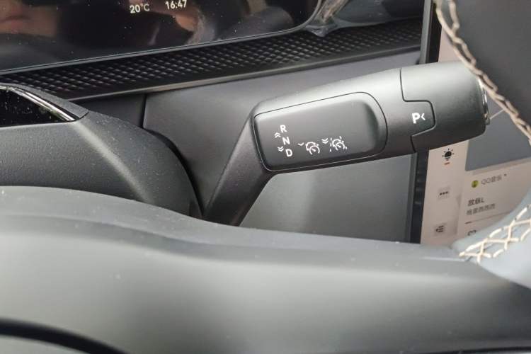 Used Zeekr 7X 2025 100 kWh Long-Range Rear-Wheel Drive with Intelligent Driving Features