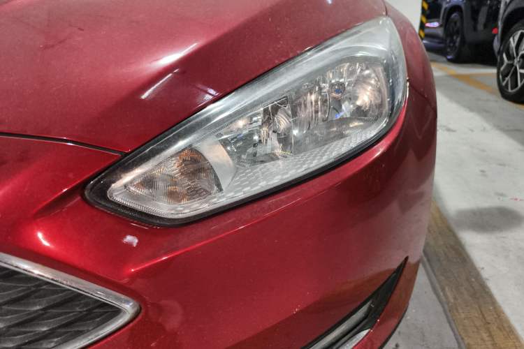 Used Ford Focus 2015 Hatchback 1.6L Automatic Fashion Edition
