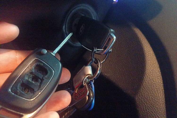 Used Hyundai Santa Fe 2013 2.4L Automatic 2WD Comfort Edition