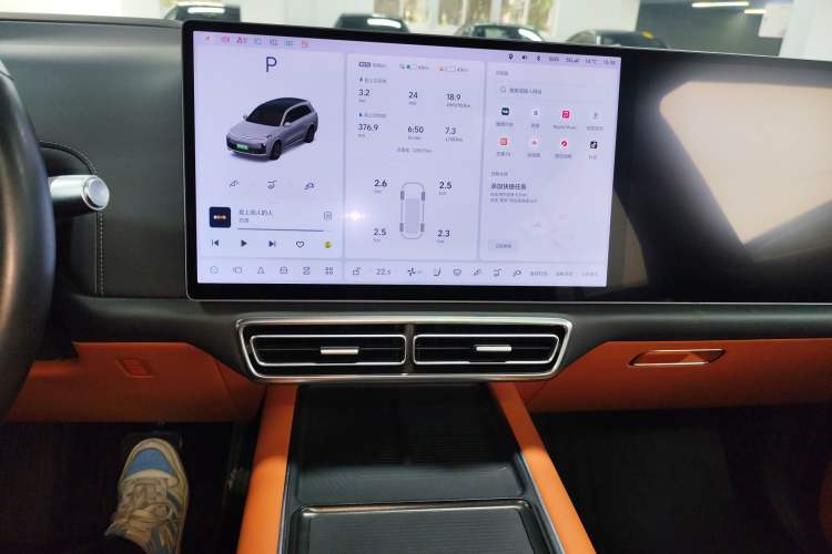 Used Li Auto L8 2023 Pro Model
