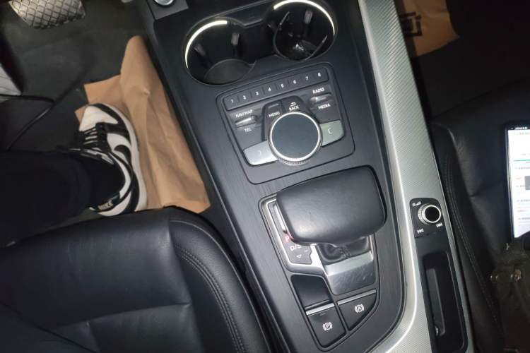 Used Audi A4 2020 Avant Avant-garde 40 TFSI Fashionable and Dynamic Model
