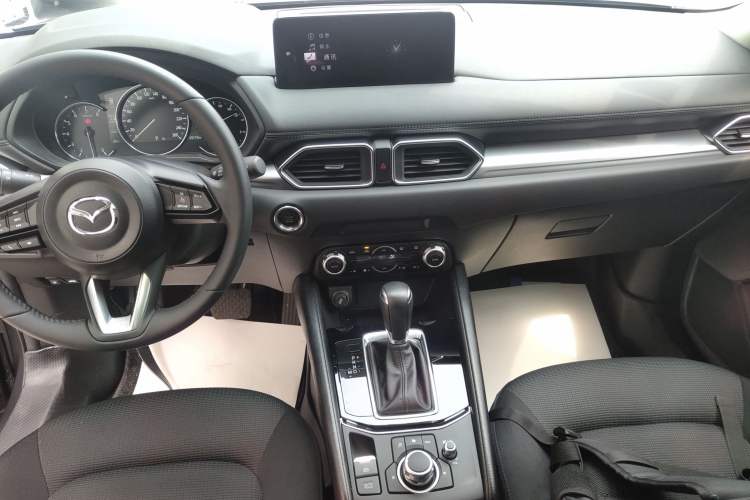 Used Mazda CX-5 2024 2.0L Automatic Two-Wheel Drive ZhiShang Version

