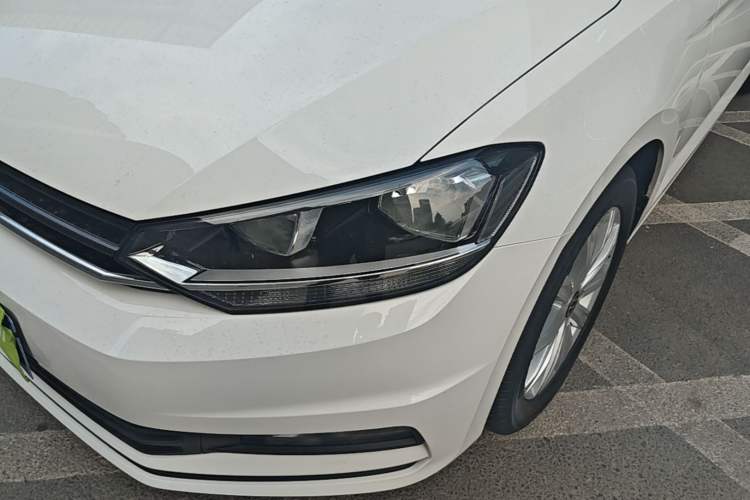 Used Volkswagen Touran 2021 Volkswagen Touran L 280TSI DSG Style Edition 7 Seats
