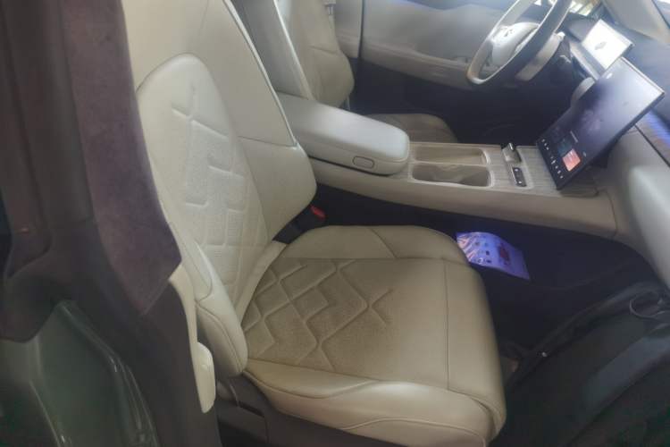 Used Nio ET7 2022 100kWh First Edition Right Front Seat