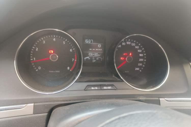 Used Volkswagen Bora 2014 1.6L Manual Fashion Edition Instrument Cluster