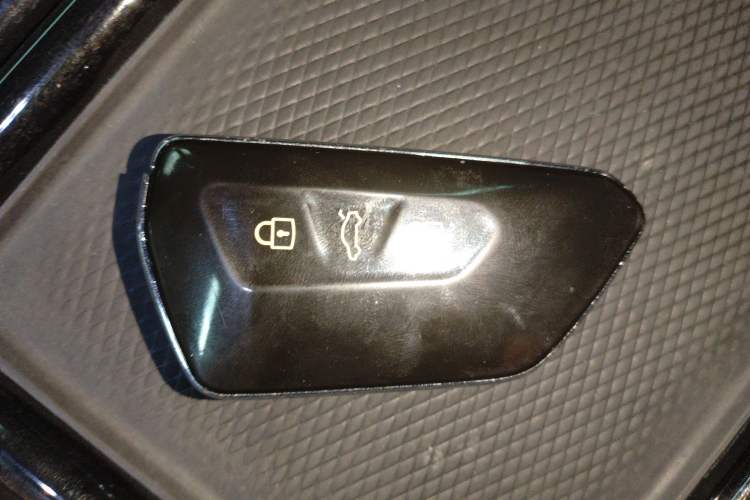 Used Volkswagen ID.4 CROZZ 2021 Long-Range PURE+ Two-Wheel Drive Version
