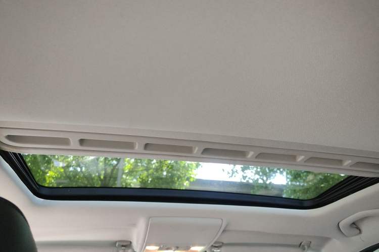 Used Volkswagen Gran Lavida 2013 1.6L Automatic Comfort Model
