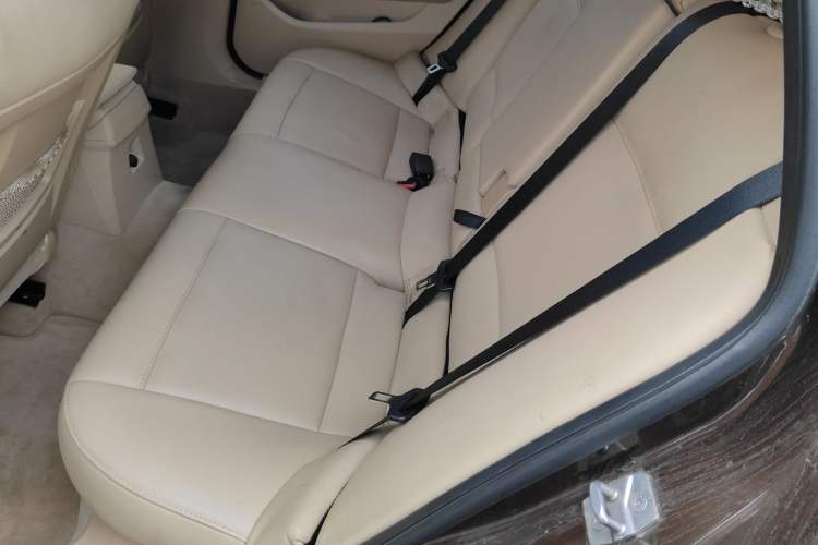 Used BMW X1 2012 sDrive18i Luxury Edition