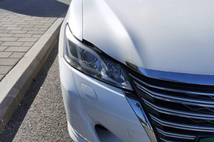 Used Toyota Crown 2015 2.0T Fashion Edition
