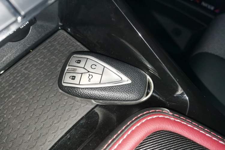 Used CHANGAN OSHAN X5 2021 1.5T DCT Prestige Edition Vehicle Key