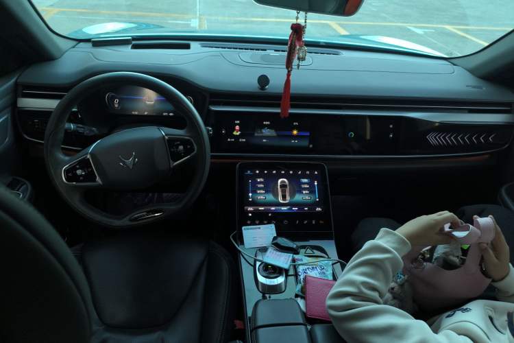 Used ARCFOX Alpha T 2022 653S+ 160kW
