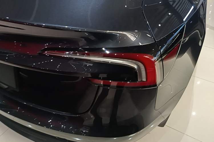 Used Tesla Model 3 2023 Rear-Wheel-Drive Version