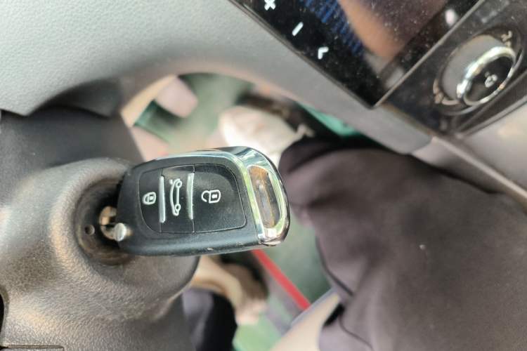 Used Peugeot 408 2013 1.6L Manual Comfort Edition Vehicle Key