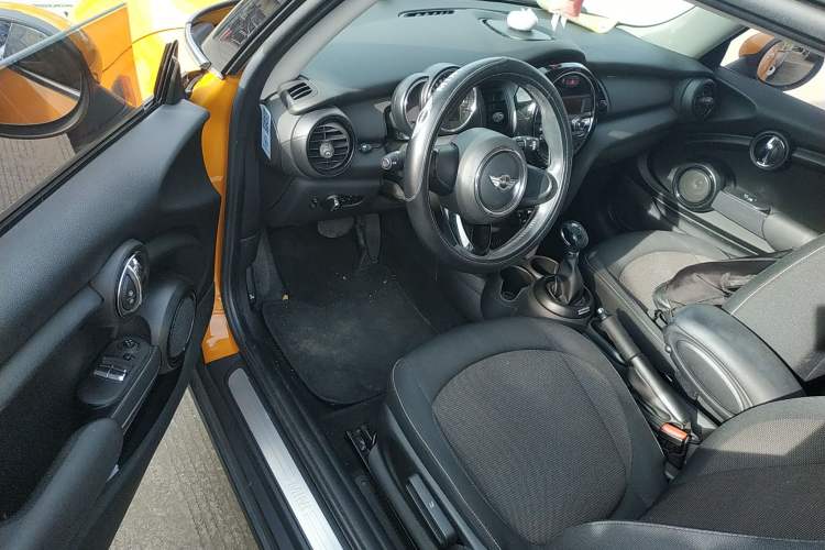 Used MINI MINI 2014 1.2T ONE