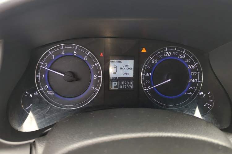Used Infiniti QX50 2013 2.5L 4x4 Elegant Edition Instrument Cluster