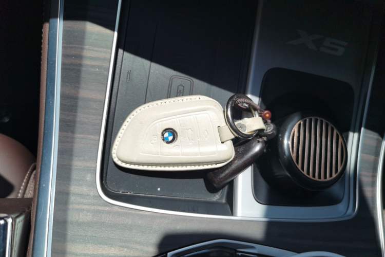 Used BMW X5 2022 Restyled xDrive 40Li M Sport Package Vehicle Key