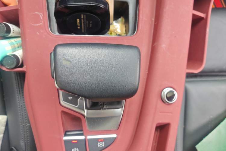 Used Audi A5 2022 Sportback 40 TFSI quattro Luxury Dynamic Model Gear Lever