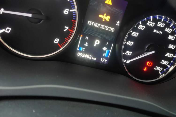 Used Mitsubishi Outlander 2014 2.4L 4x4 Deluxe Value Edition 5 Seats