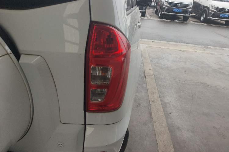 Used Chery Tiggo 3 2015 1.6L CVT ZhiShang Commemorative Edition
