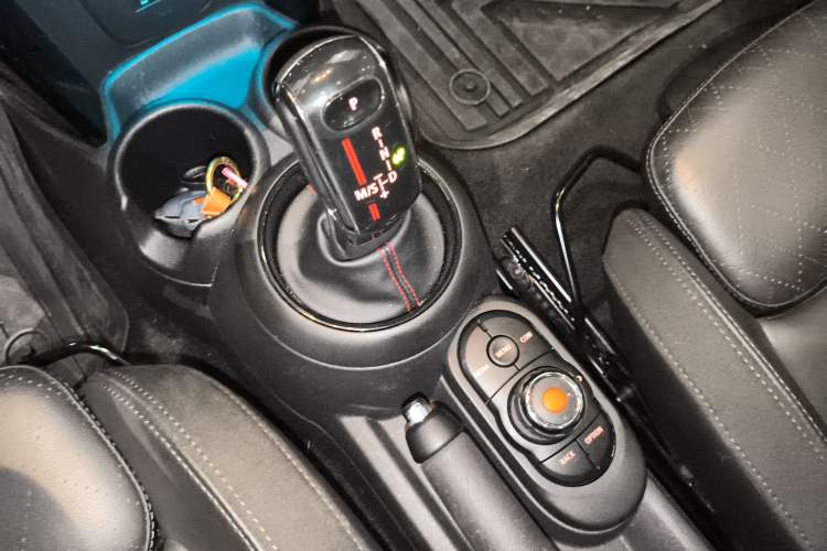 Used MINI 2019 2.0T COOPER S Classic Edition
