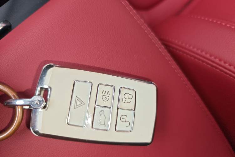 Used Jaguar XEL 2024 2.0T 250 PS R-DYNAMIC S Advanced Sport Edition
