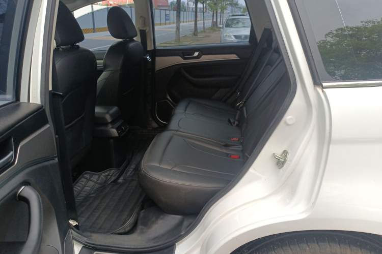 Used Haval H6 2018 Blue Label Sport Edition 1.5T Automatic Two-Wheel Drive Elite Model Left Rear Seat