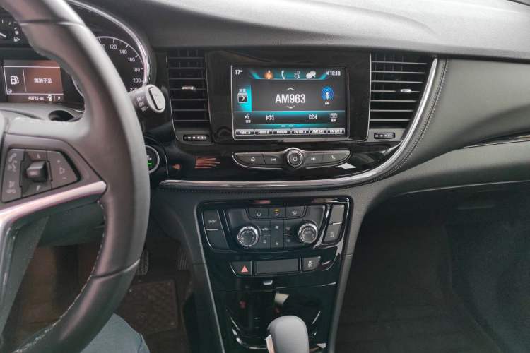 Used Buick Encore 2018 18T Automatic Two-Wheel Drive Urban Elite Model
